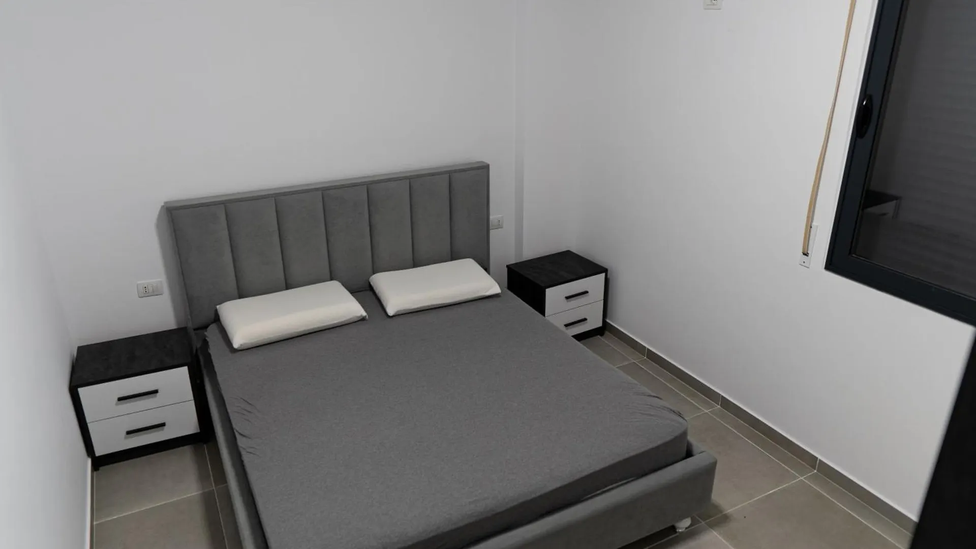 Apartman Crystal Beach Radhime Vlora
