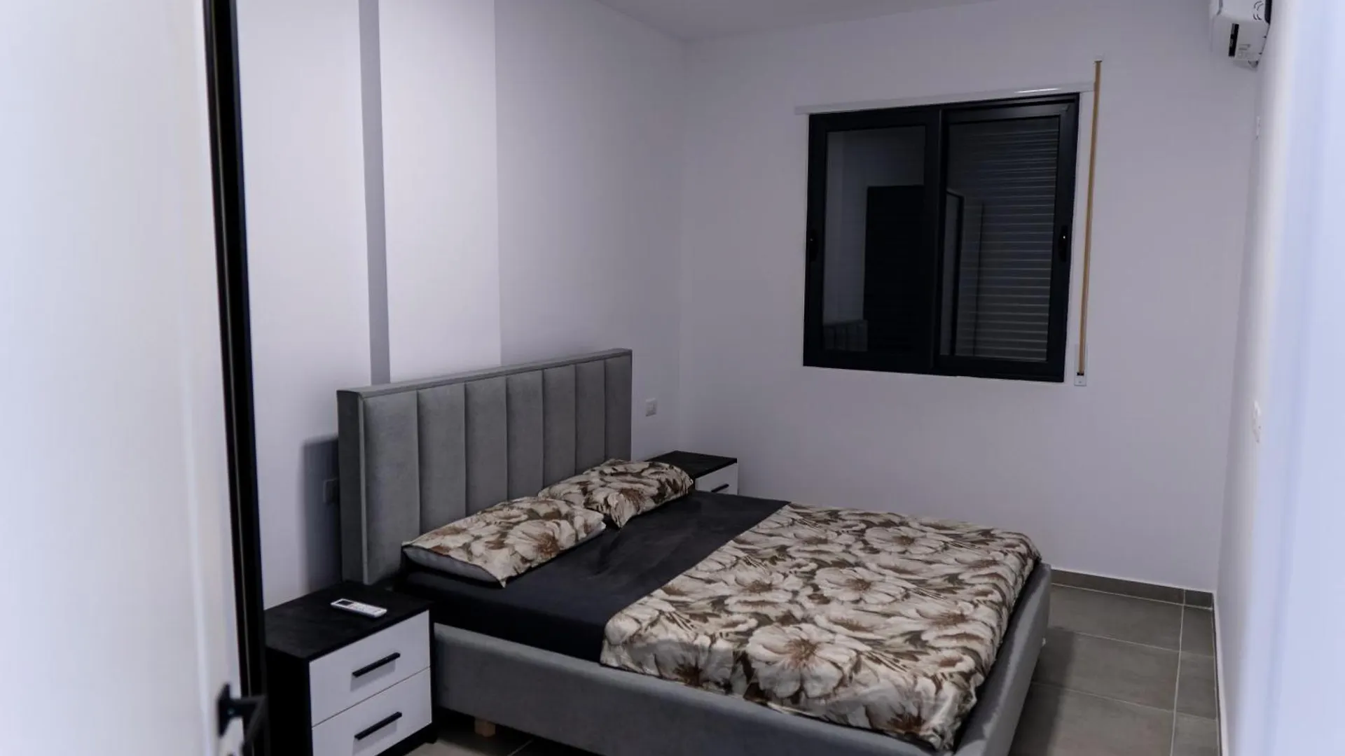 Crystal Beach Radhime Vlora Apartman